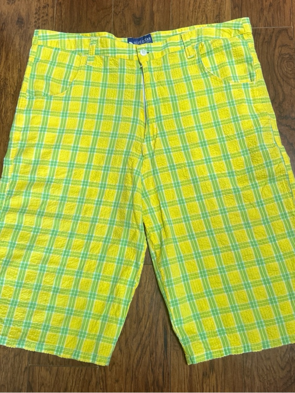 Men’s Yellow & Green Plaid Board Jorts Size 40, 0145